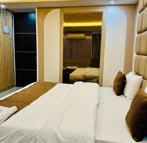 Pensão Bob Adventures