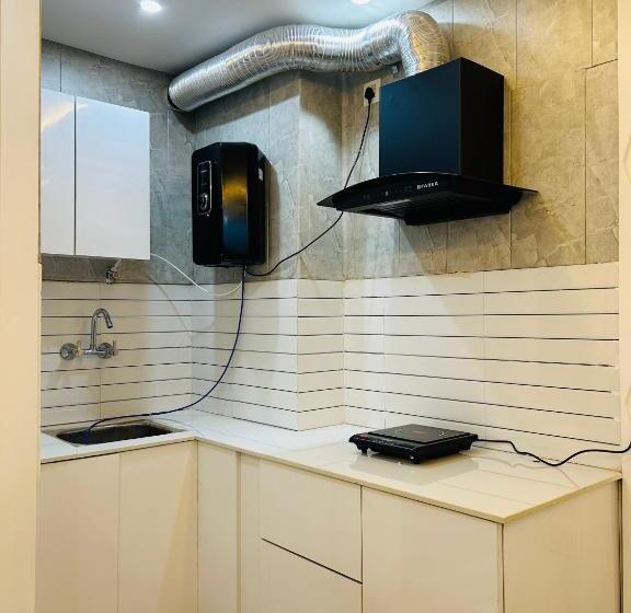 Pensão Bob Adventures