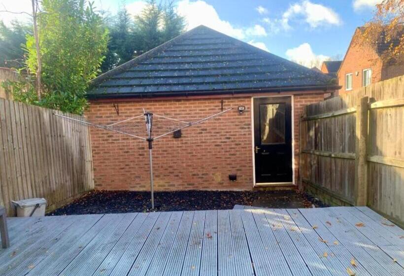 ペンション Eagle Way Apartment