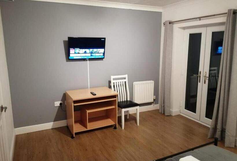 ペンション Eagle Way Apartment