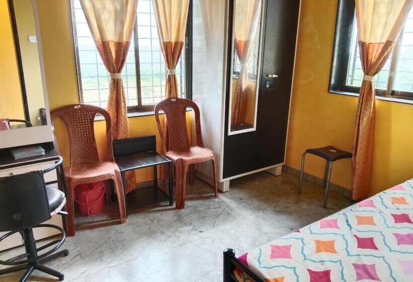 بنسيون Fulora Guest House Only Family Welcomed