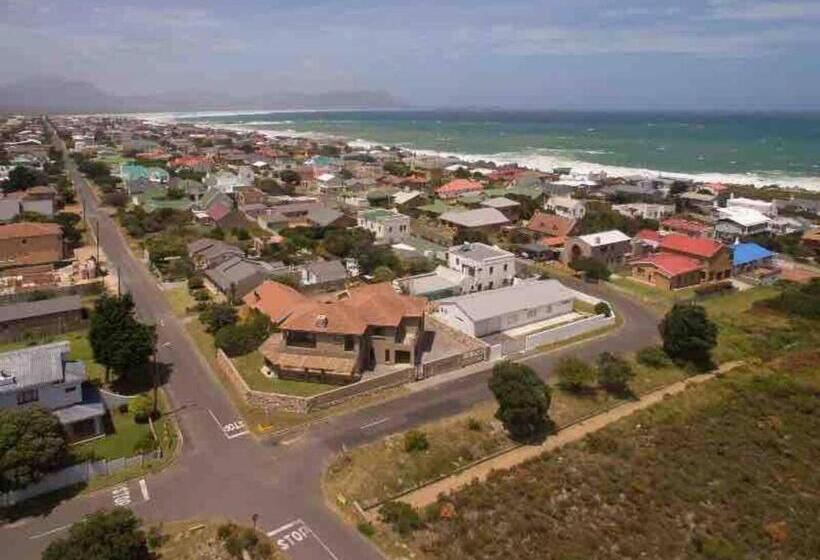 بنسيون Kleinmond   Sea Breeze