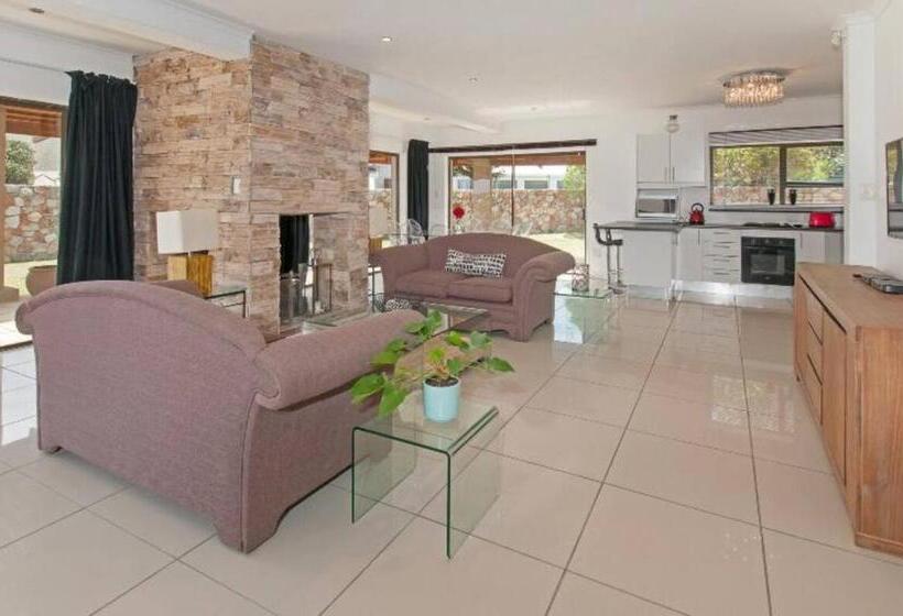 بنسيون Kleinmond   Sea Breeze