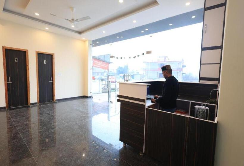 ペンション Knights Inn