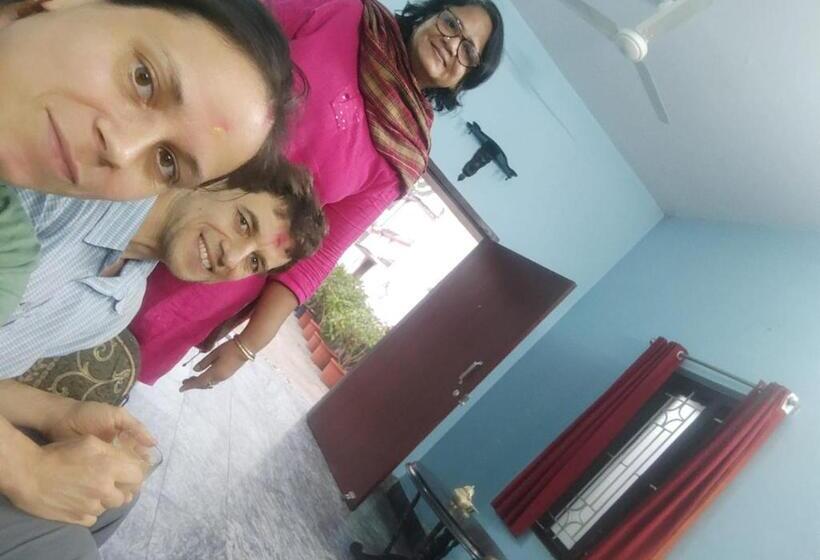 Пансион Madhavji Villa