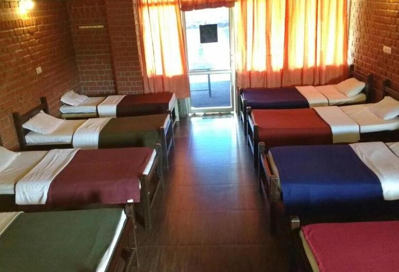 ペンション Maravakandy Resort