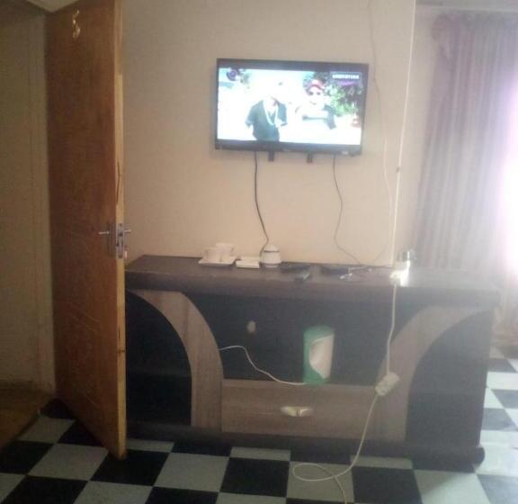 Пансион Nafi Guest House