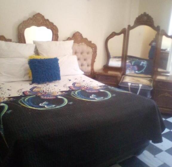 Пансион Nafi Guest House