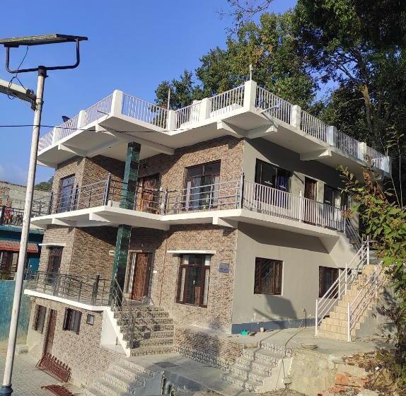 بنسيون Nirvana Home Stay