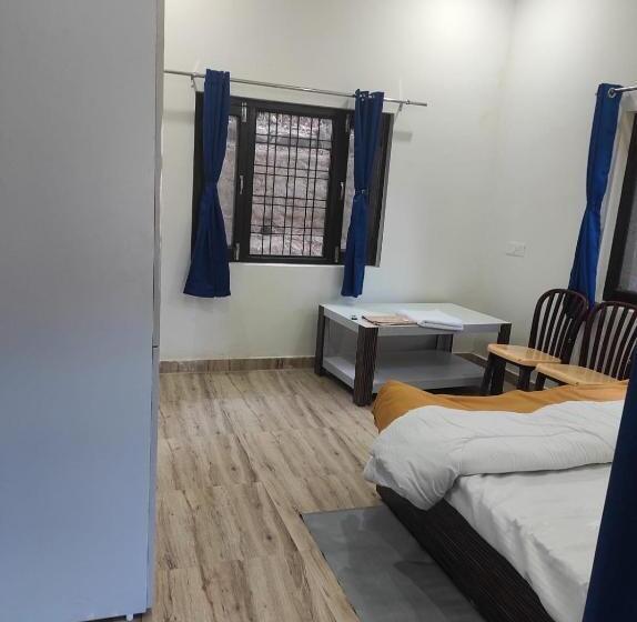 بنسيون Nirvana Home Stay