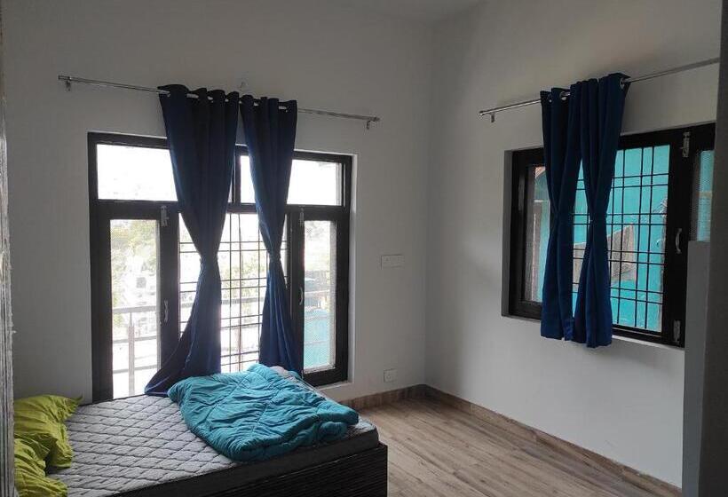 بنسيون Nirvana Home Stay