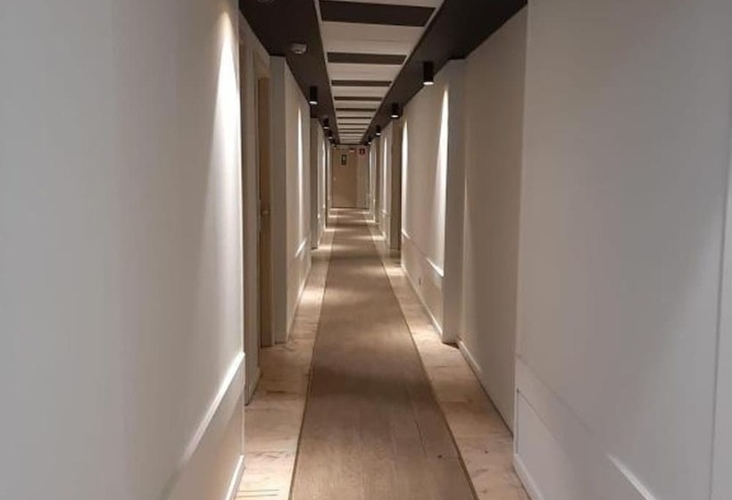 פנסיון Room In Apartment   Value Stay Brussels South   Comfort Studio   Twin