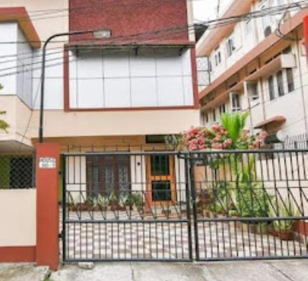 פנסיון Rowdralaya Residency Guwahati