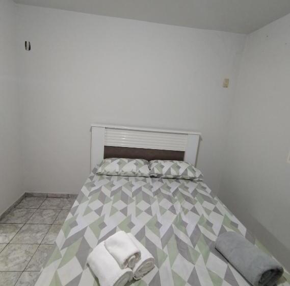 פנסיון Pousada Roosevelt Suíte 01   Pousada Central Prox Rodoviária E Dist Industrial