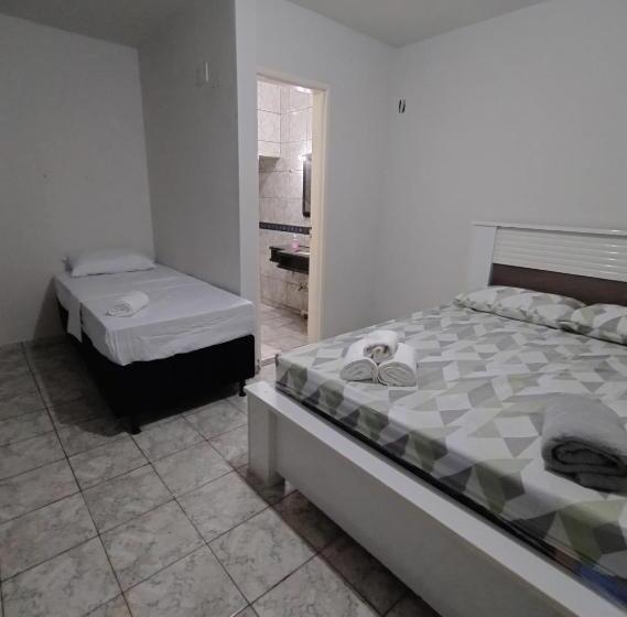 פנסיון Pousada Roosevelt Suíte 01   Pousada Central Prox Rodoviária E Dist Industrial