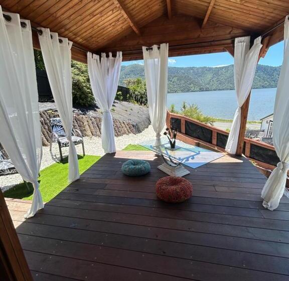 بنسيون The Petite Suite