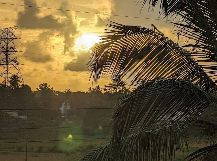 펜션 Room In Villa The Villa Close To Surf Beach And Galle Fort