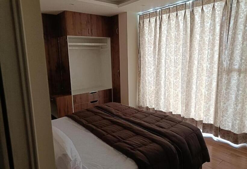 膳宿费 Twin Oaks Kasauli