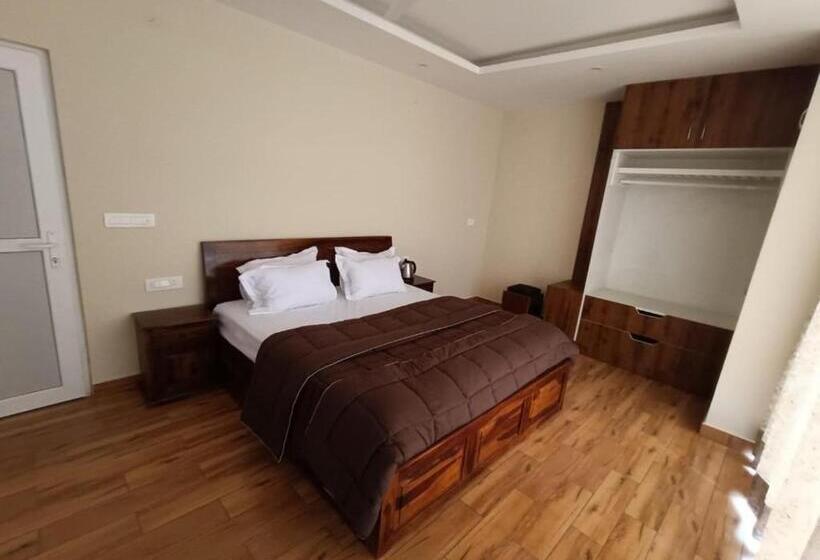 膳宿费 Twin Oaks Kasauli