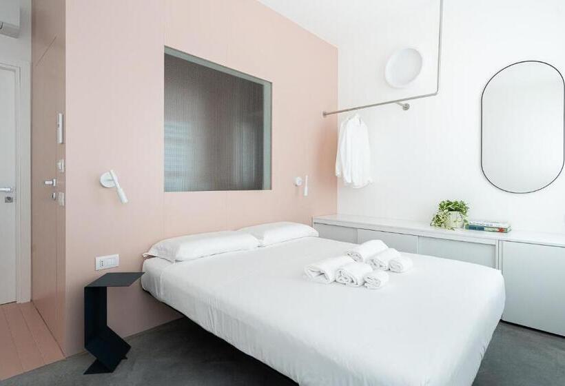 پانسیون Vivo Rooms