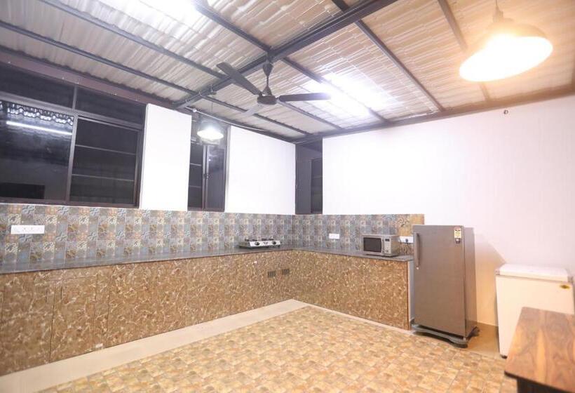 Курорт Athulya Villa  Leisure And Luxury Villas From Embeholidays