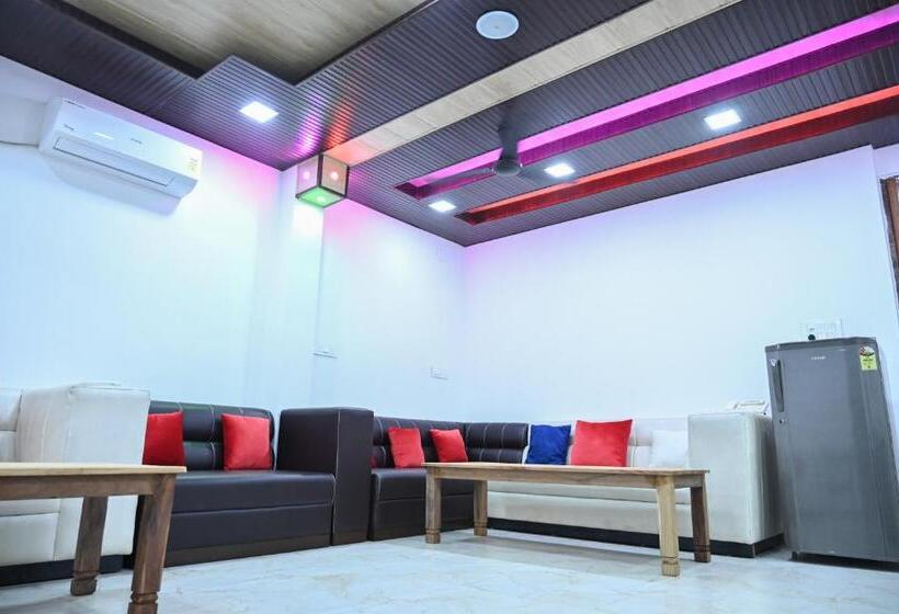 استراحتگاه Divine Stay