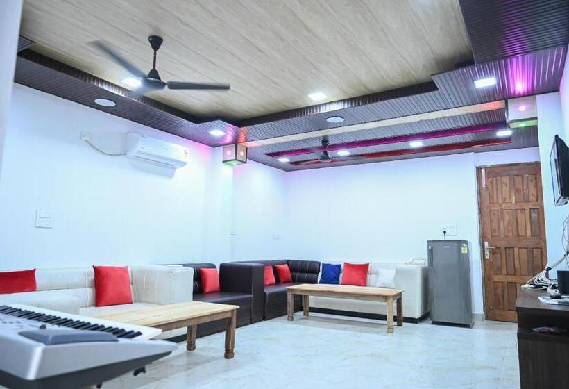 استراحتگاه Divine Stay