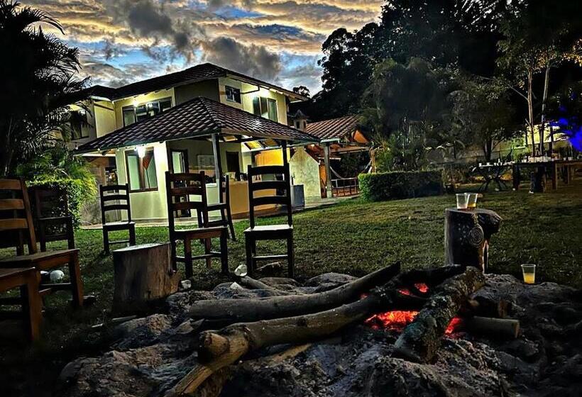 استراحتگاه La Rivera Chamba