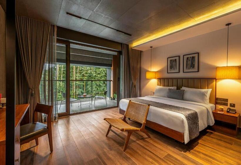 リゾートホテル Sterling Athirappilly