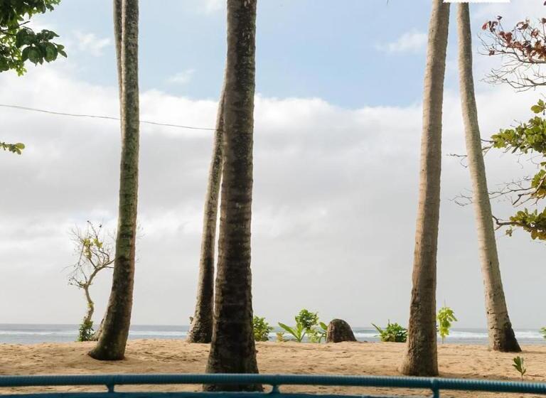 Saffire Beach Resort And Glamping