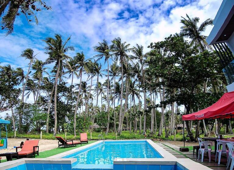 Saffire Beach Resort And Glamping