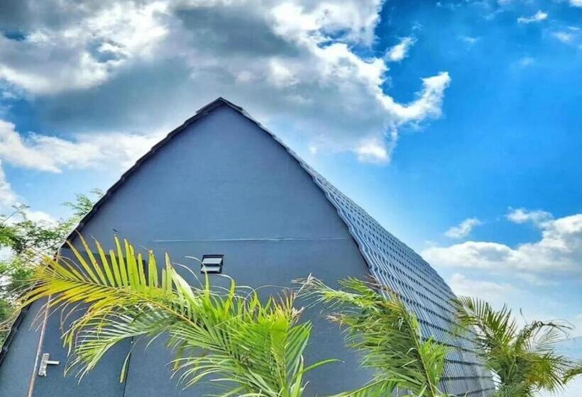 Samadhan Lake Side Resort Maval