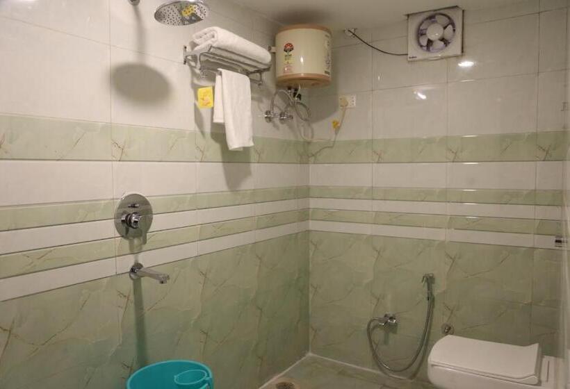 The Shyam Palace Hotel And Resort