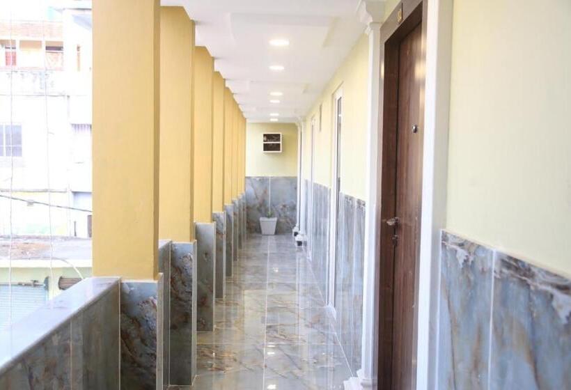 The Shyam Palace Hotel And Resort