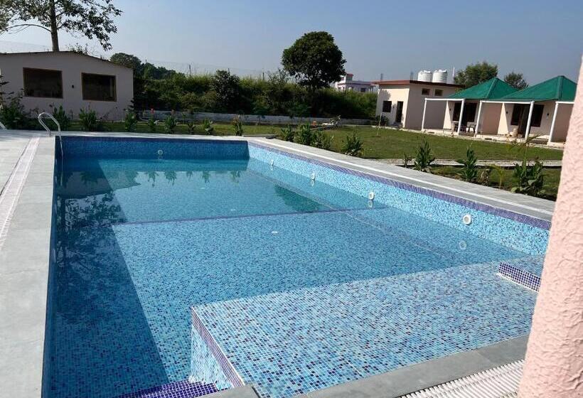Wild Planet Corbett Hotel And Resort
