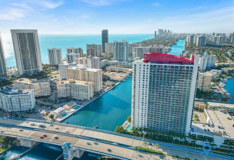 فندق صغير Beachside Retreat, Resort Amenities, Beach Access