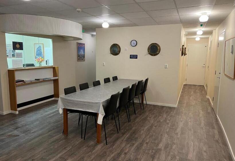 فندق صغير Gästhem Neptun