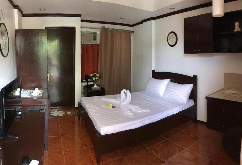 فندق صغير Ranile S Pension House