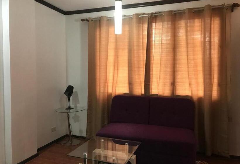فندق صغير Ranile S Pension House