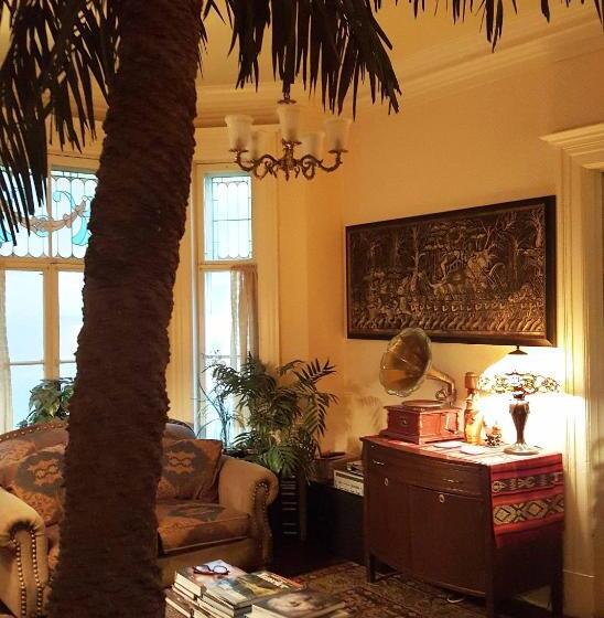 Auberge King Edward Bed And Breakfast