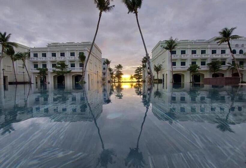 B5 12a03 Phu Quoc Waterfront Hotel Beach Swimming Pool