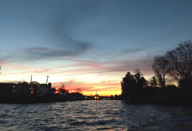 مبيت وإفطار Cabañas Le Parc En Delta De Tigre