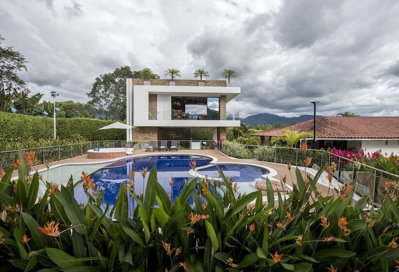 צימר Chalet La Alemania