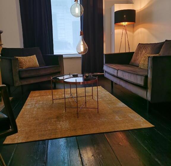 צימר Chantilly Townhouse