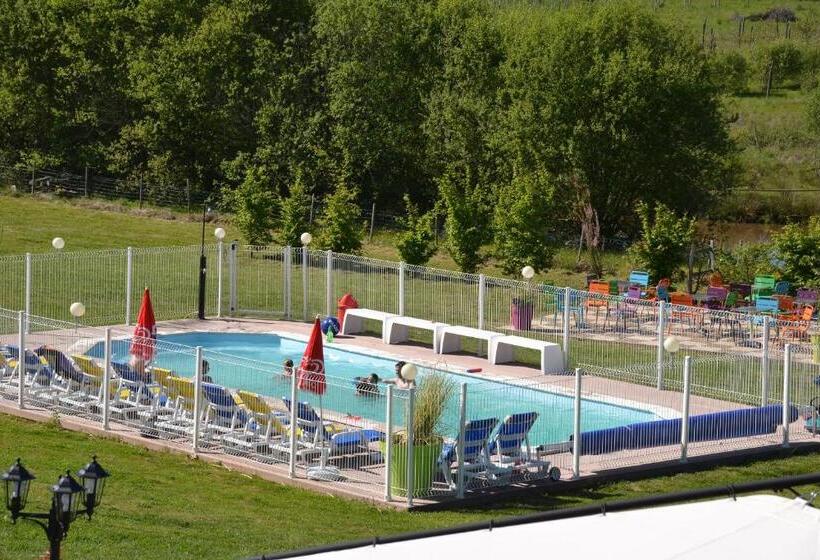 مبيت وإفطار Les Fruits Du Passau