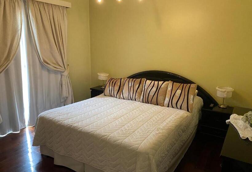 تختخواب و صبحانه Palacios 1190