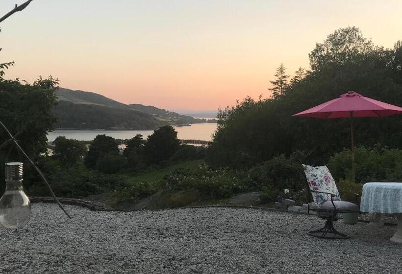 مبيت وإفطار Ten Beacon Hill