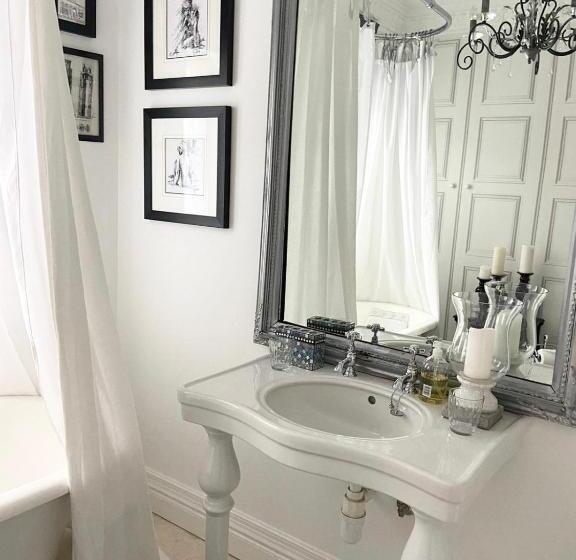 مبيت وإفطار Ten Beacon Hill