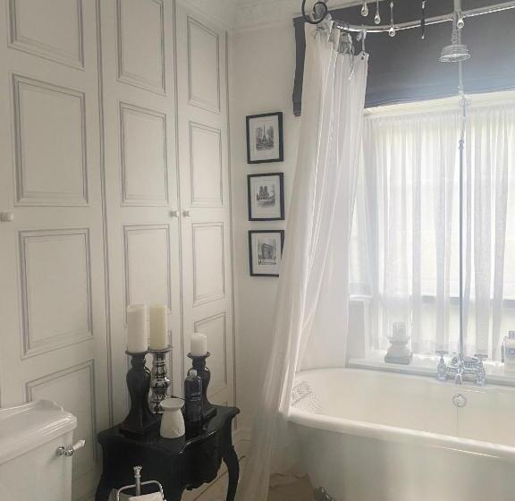 مبيت وإفطار Ten Beacon Hill