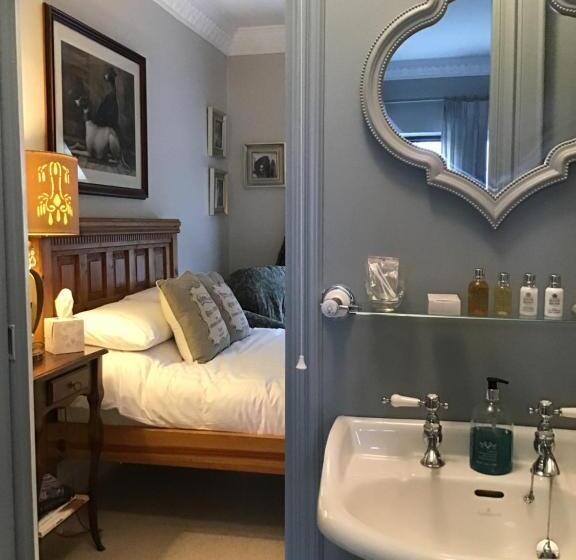 مبيت وإفطار Ten Beacon Hill